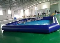 في الهواء الطلق العملاق الأزرق PVC ساحة نفخ بركة سباحة حجم 10 م × 8 م لاستخدام الأطفال