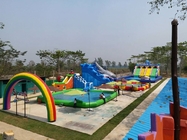 حديقة مائية مضخمة مع المنحدرات المائية والبحيرة الحديقة المائية الأرضية المضخمة المخصصة للأطفال والبالغين