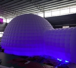 تصميم جديد للخروج عملاق إيغلو LED القبة المنفخة خيمة مع 2 نفق مدخل الحدث للحزب