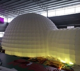 تصميم جديد للخروج عملاق إيغلو LED القبة المنفخة خيمة مع 2 نفق مدخل الحدث للحزب