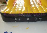 الأصفر / الأحمر PVC القماش المشمع نفخ لعبة المياه / أحذية عملاقة للرياضات المائية