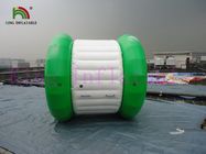 الأخضر / الأبيض PVC القماش المشمع نفخ كرة الماء المتداول لعبة لحديقة مائية