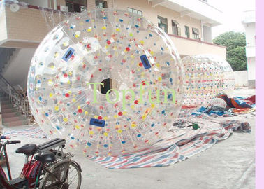 لوّنت نقطة قابل للنفخ Zorb كرة pvc Zorbing كرة مع Coloful d-rings